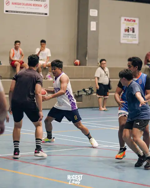 Regular games pria di Gelanggang Remaja Duren Sawit