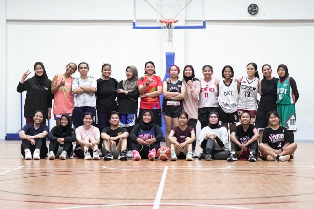 Kegiatan basket wanita iMasyour League